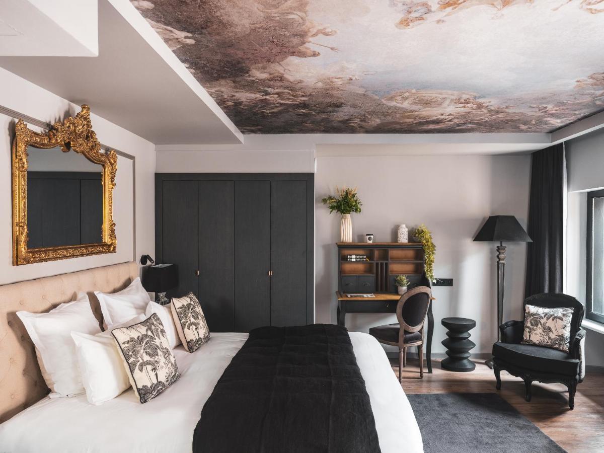 Maisons Du Monde Hotel & Suites - La Rochelle Vieux Port Bagian luar foto