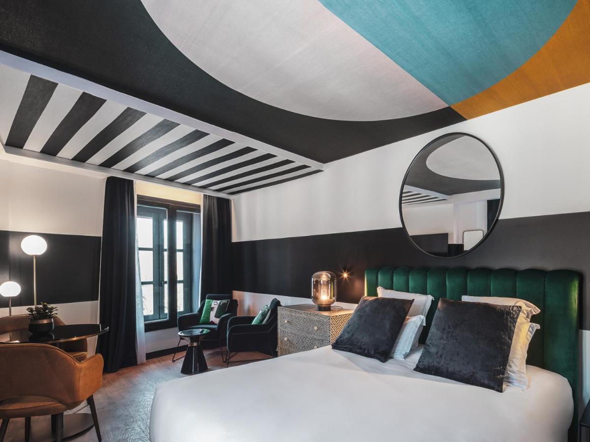 Maisons Du Monde Hotel & Suites - La Rochelle Vieux Port Bagian luar foto
