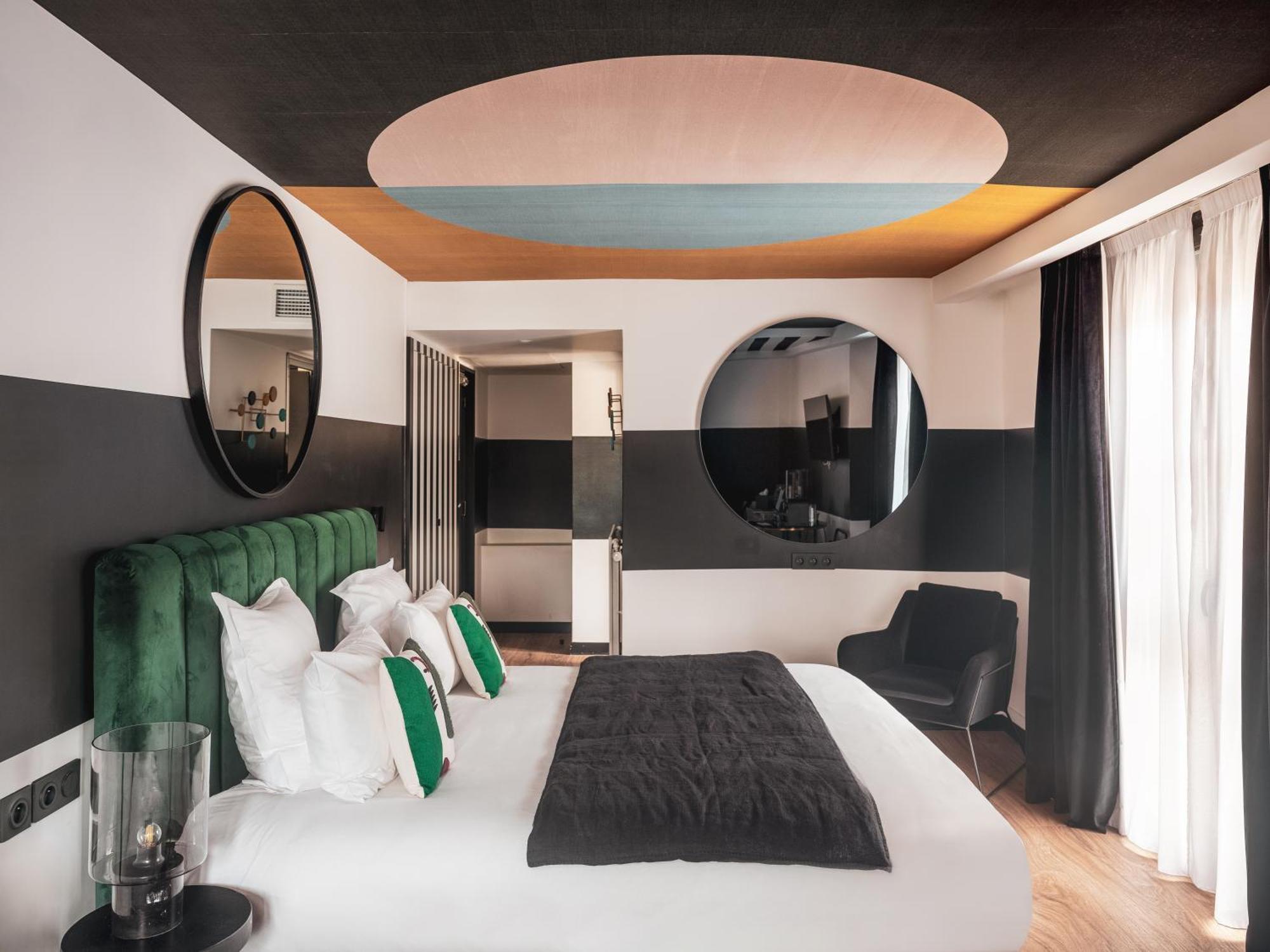 Maisons Du Monde Hotel & Suites - La Rochelle Vieux Port Bagian luar foto